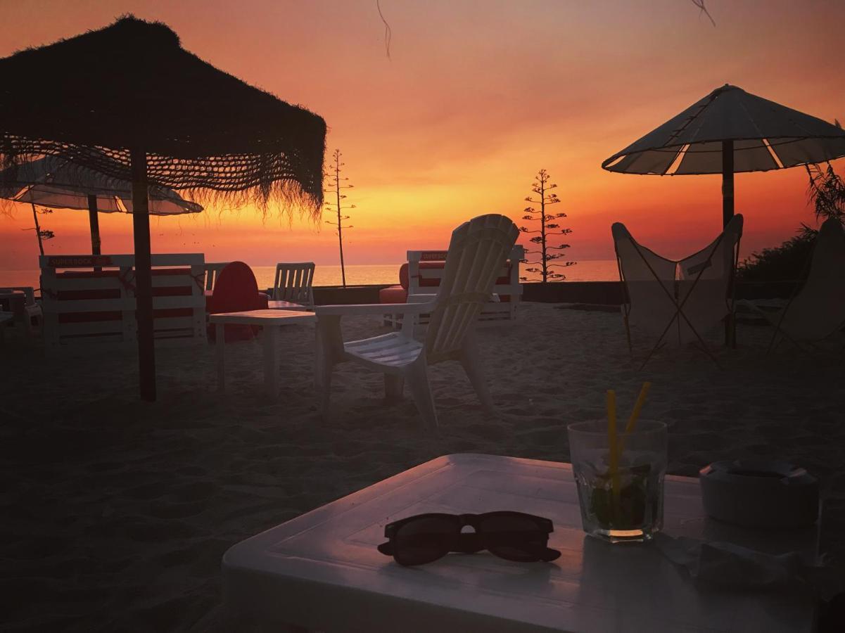 Rock'S Beach Spot Suit Costa da Caparica Bagian luar foto